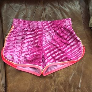 Under Armour heat guard size small pink shorts